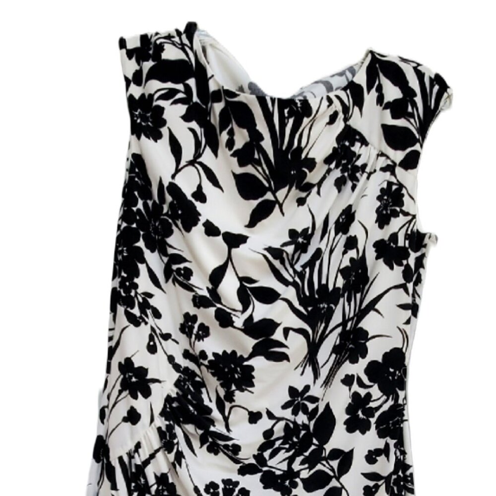Black and white print shirred dress